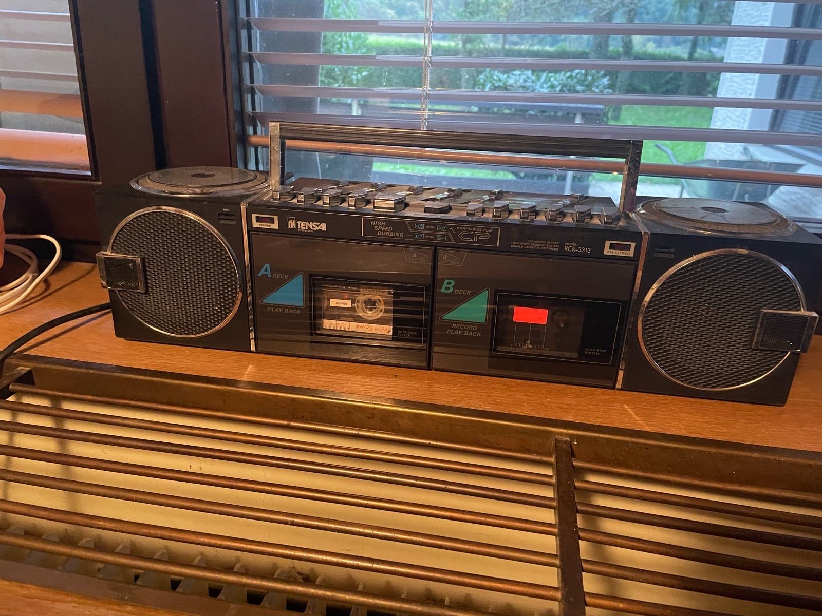 Ghettoblaster Tensai RCR 3434 – Le Boombox Vintage Qui Déchire