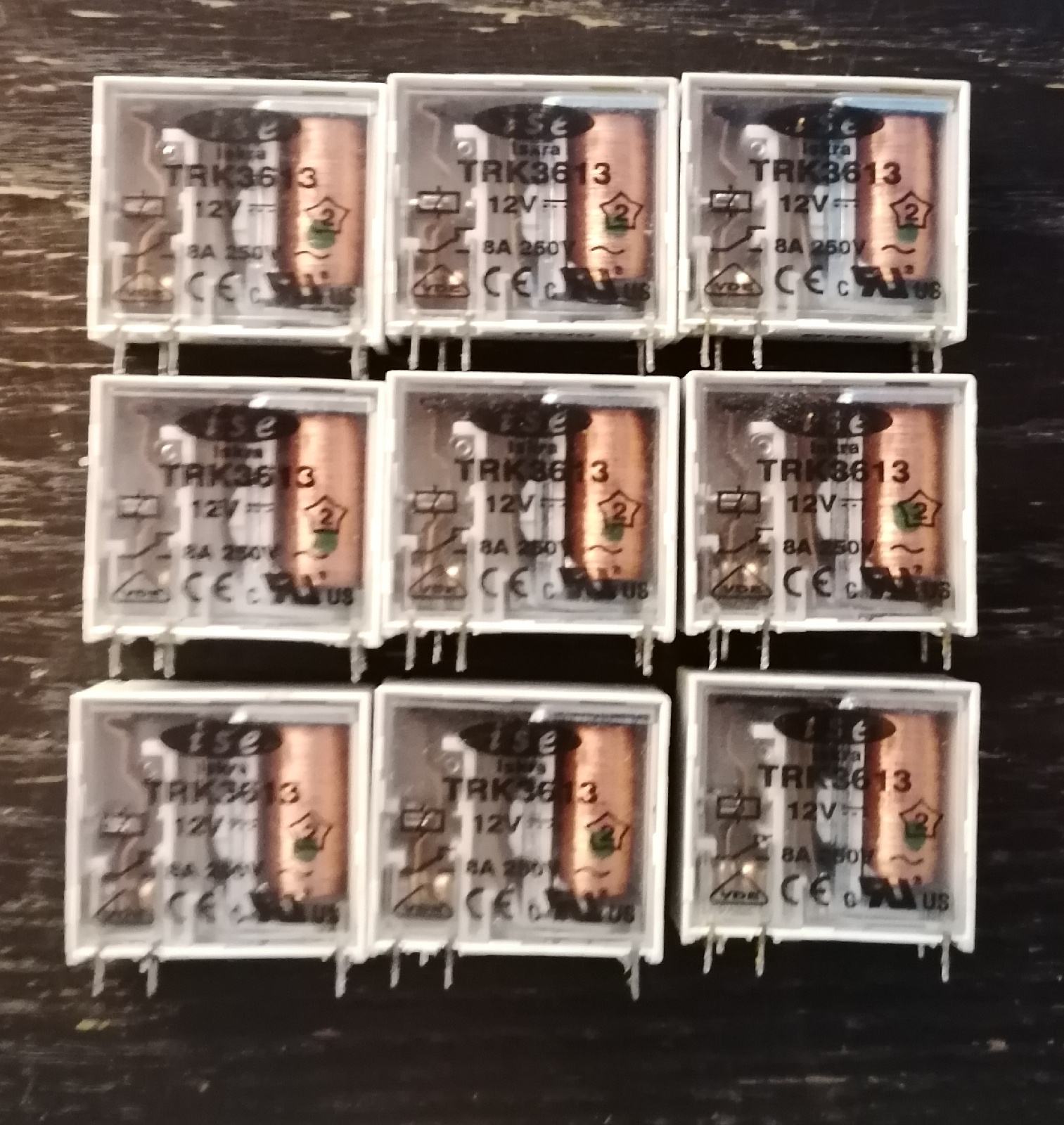 10PZ RTE24012F 12VDC Relè di alimentazione 8 pin 8A 250 VAC 10PZ RTE24012F 12VDC Relè di alimentazione 8 pin 8A 250 VAC
