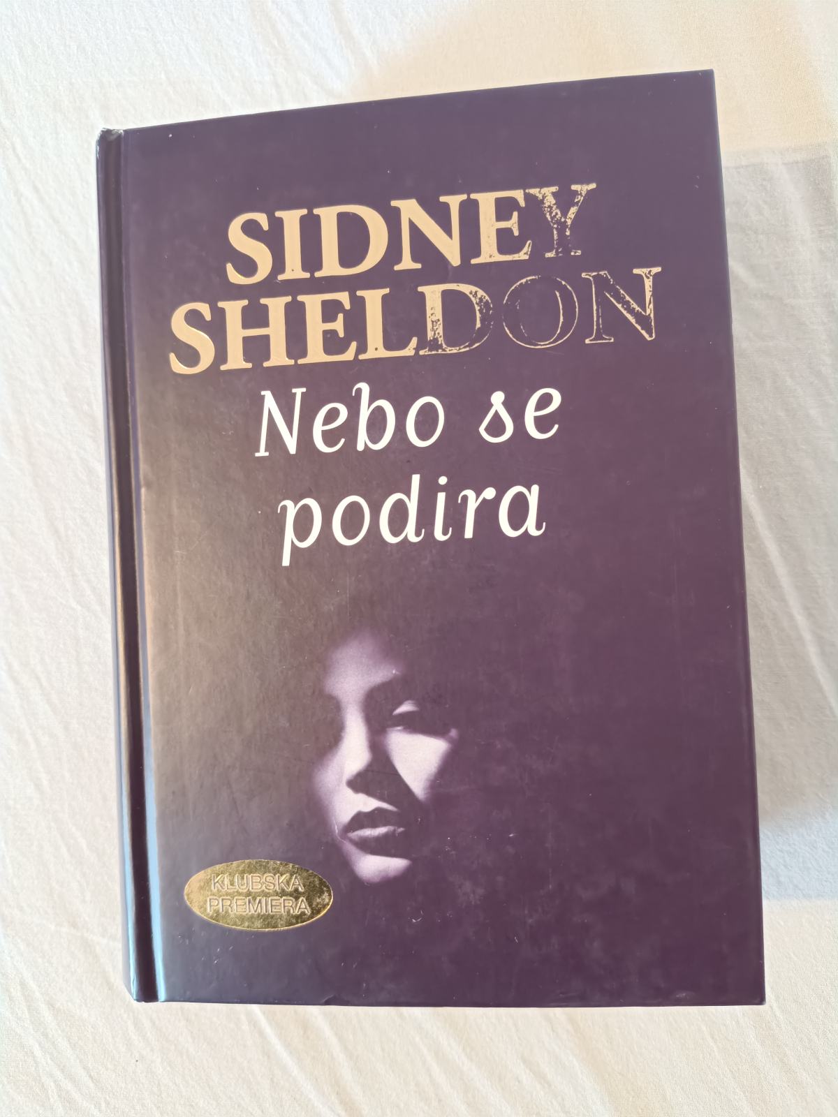 NEBO SE PODIRA (Sidney Sheldon)
