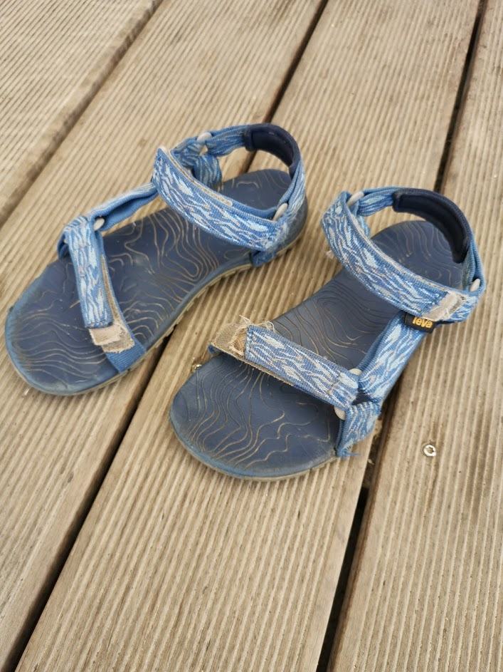 Teva sandali 32