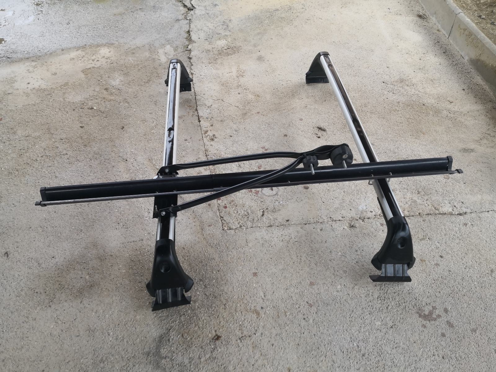BOSCH FRONT Scheibenwischer für Renault - Scenic (2009 - 2016