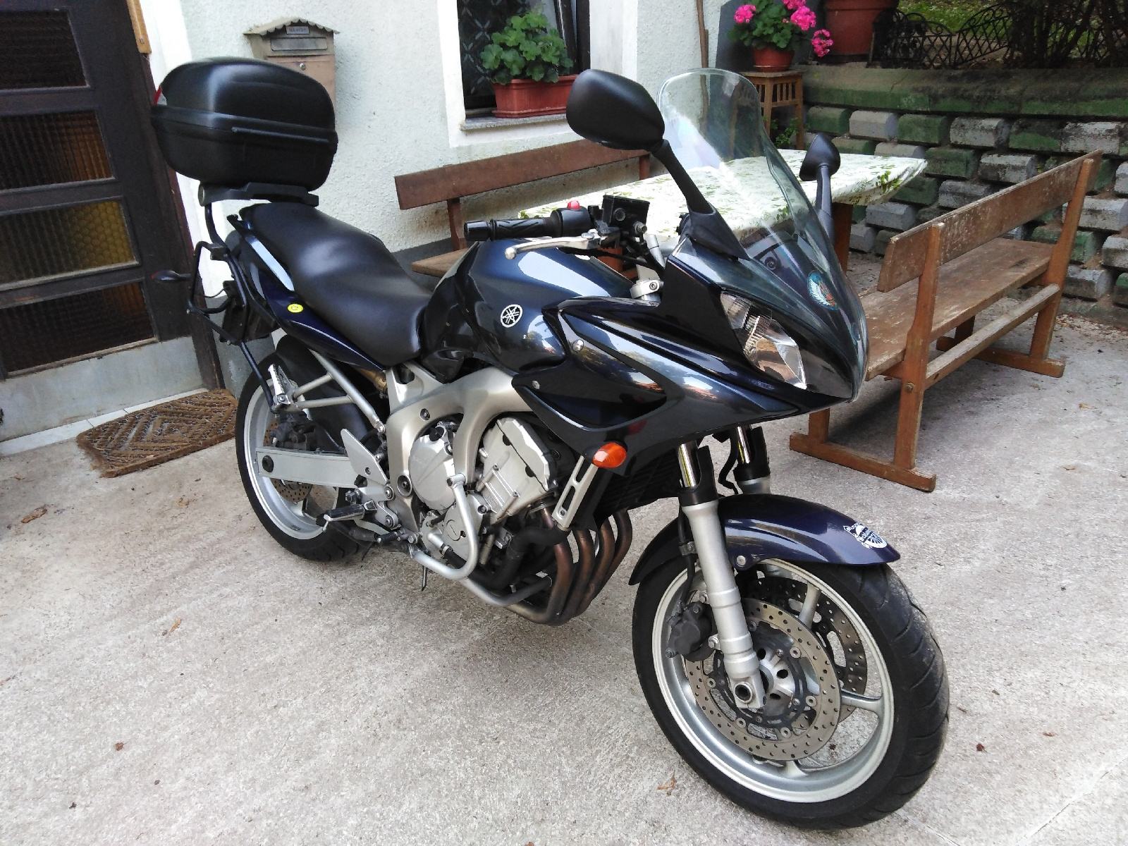 Yamaha Fazer fz6 600 cm3, 2004 l.