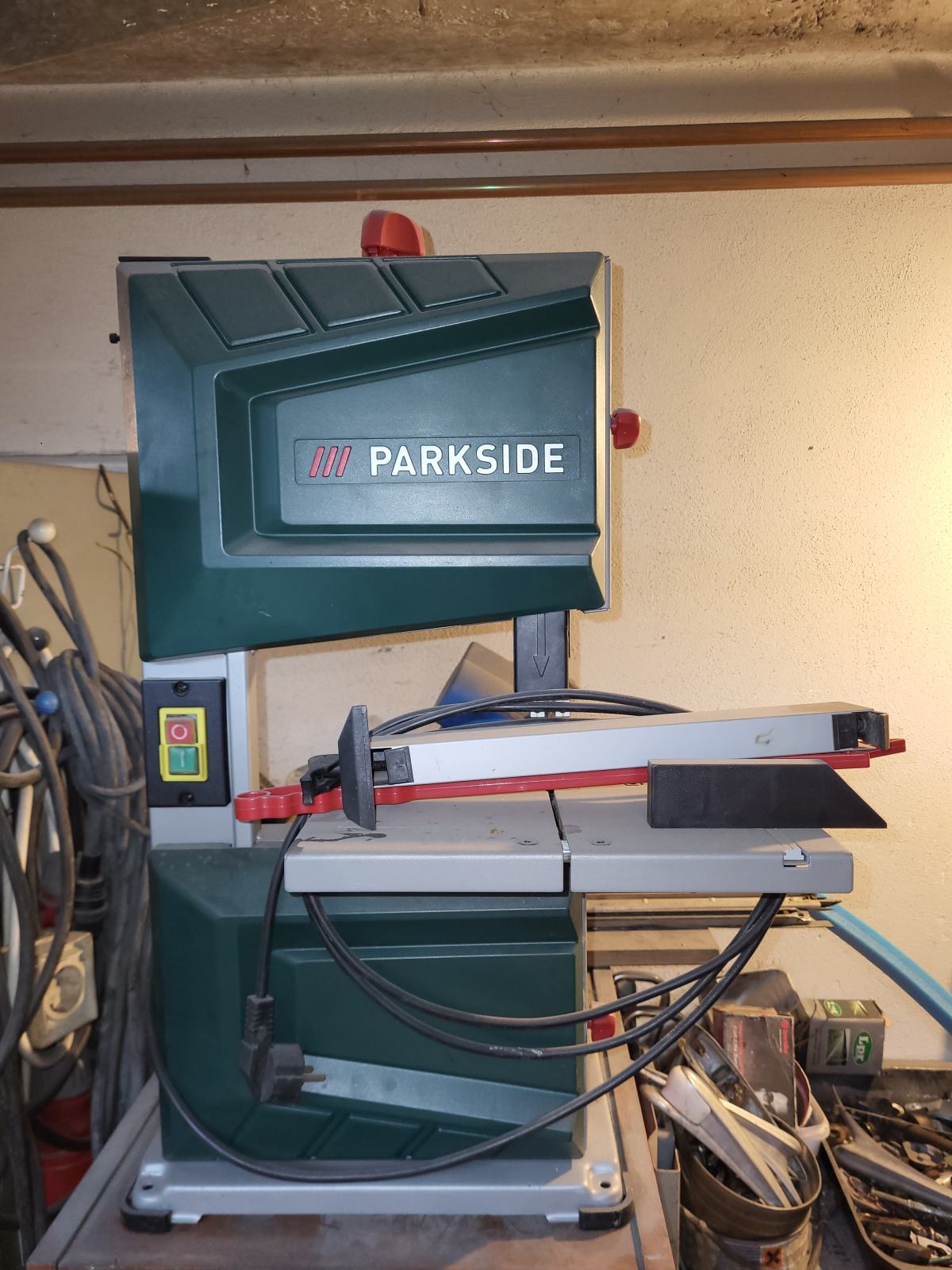 Parkside Scie à ruban PBS 350 A1 350 W pour couper du bois dur et