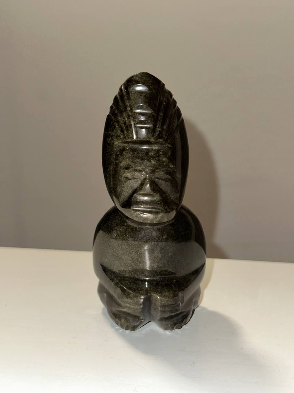 Stat Aztekov ROČNO IZREZLJAN KIP AZTEKOV MAJEV IZ OBSIDIANA